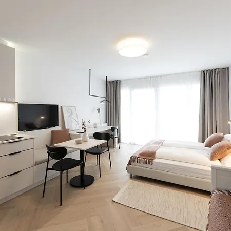 Apartment 4 *