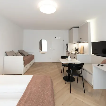 Apartment 4