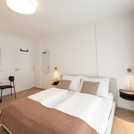 Apartment 4
