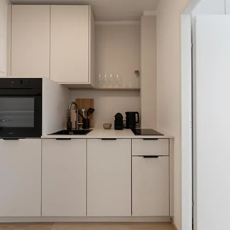 4 Apartment